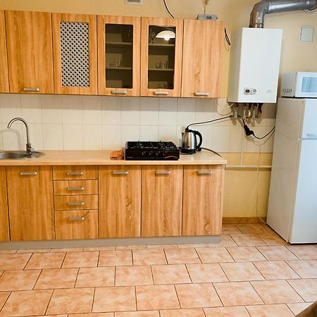 Apartments Domovik Stylе' Мукачево Екстер'єр фото